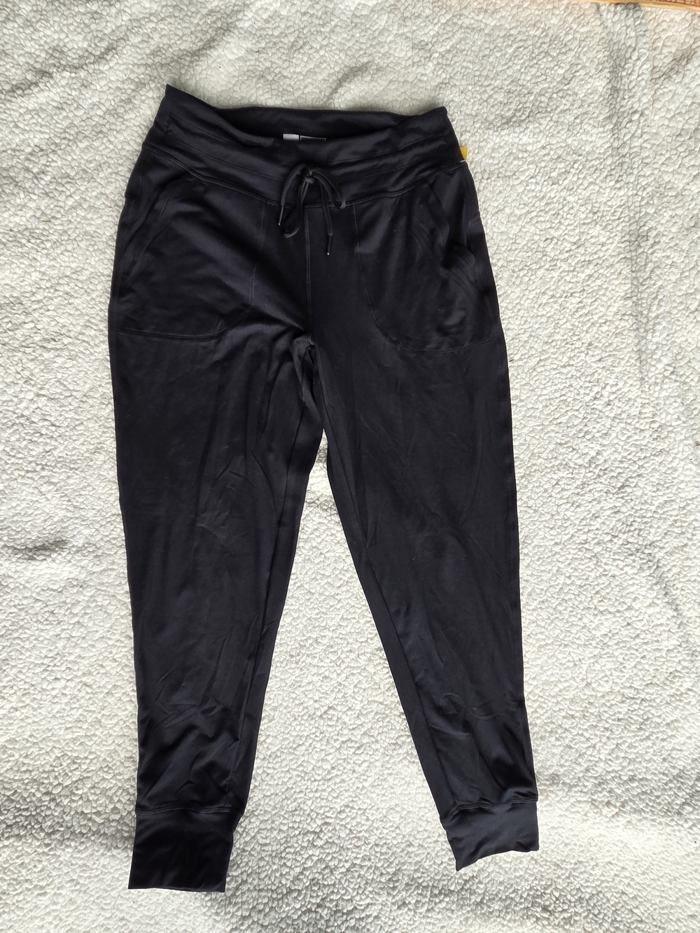 Lole Black Drawstring Jogger Pants Size Small. Soft black jogger pants with a dr